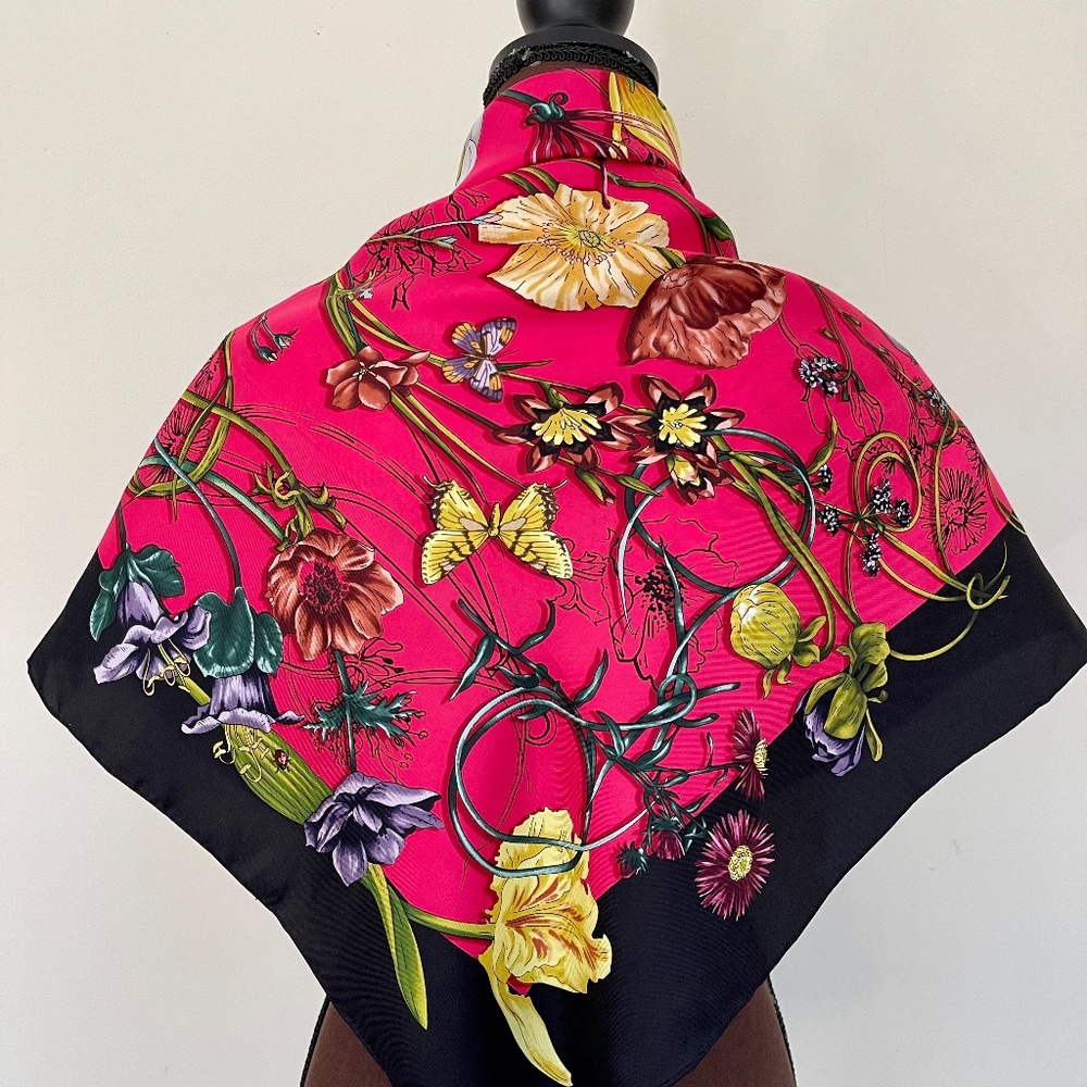 Gucci Unisex Scarf Flora Infinity Print Silk Scarf Wrap - Picture 7 of 15